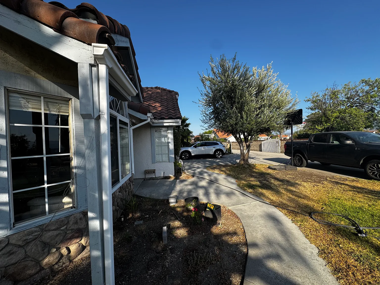 5 bed, 1577 sqft, $1,500 — Photo 3