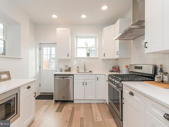 5th image of 1319 McKean St