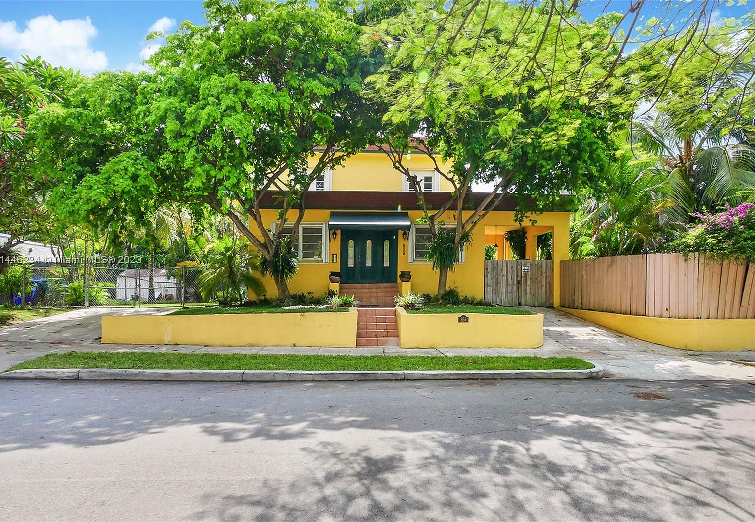 859 NW 15th Ave, Miami, FL 33125 Zillow