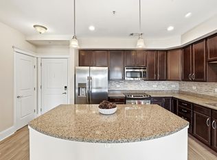 222 Glenwood Ave APT 709, Raleigh, NC 27603