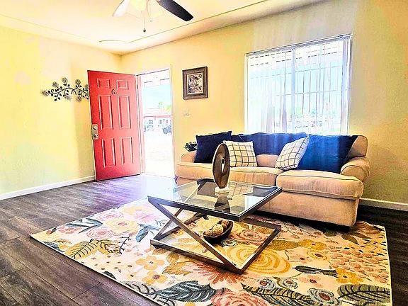 5th image of 3002 E McKinley St APT 6