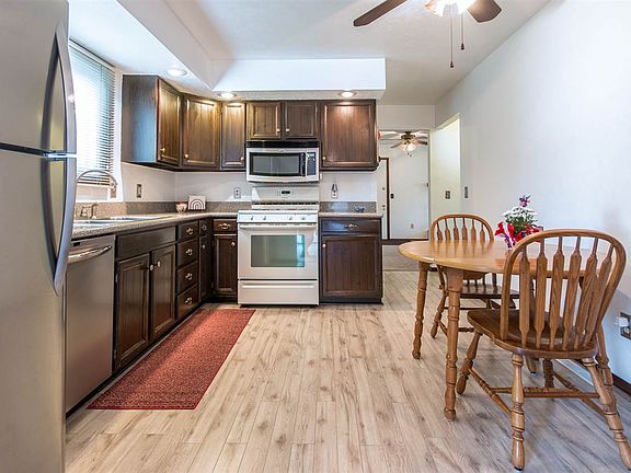 5th image of 18322 Coventry Ct