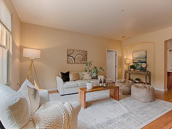 5th image of 30 E Julian St Unit 105