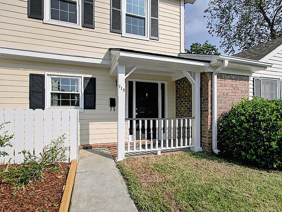 4th image of 719 Williamson Dr #D