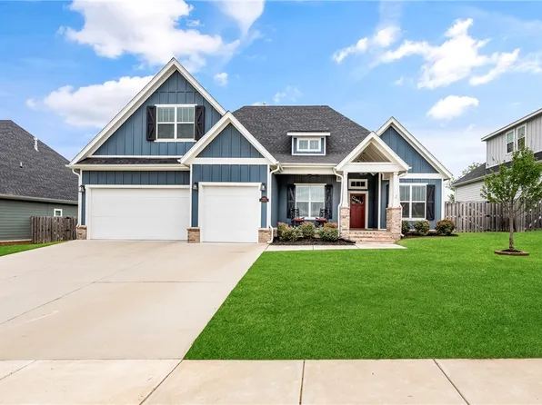 6414 S 63rd St, Rogers, AR 72758