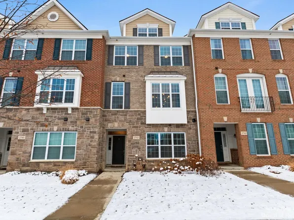 2743 S Spurway Dr, Ann Arbor, MI 48105