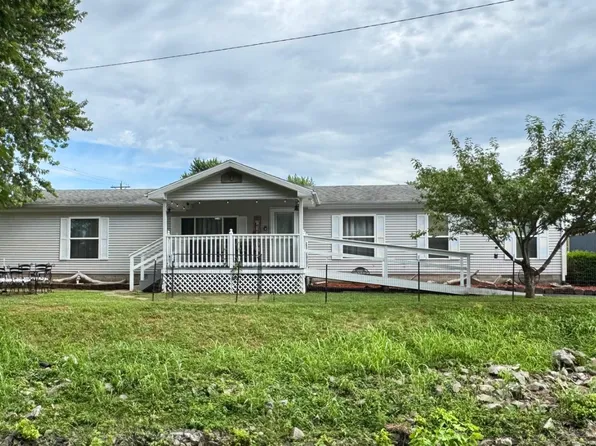 1048 19th St, Tell City, IN 47586