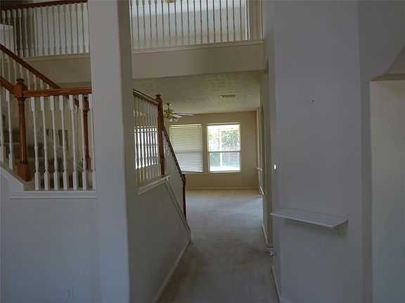 4th image of 515 Plantain Ln