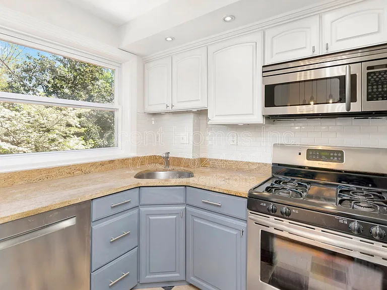 712 S Alfred St — Photo 11