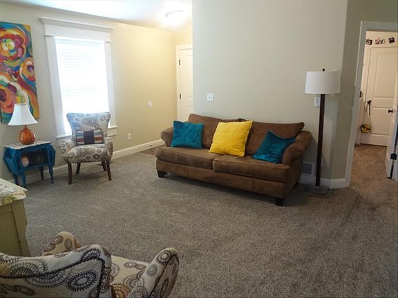 3rd image of 3202 N Quaky Aspen Dr
