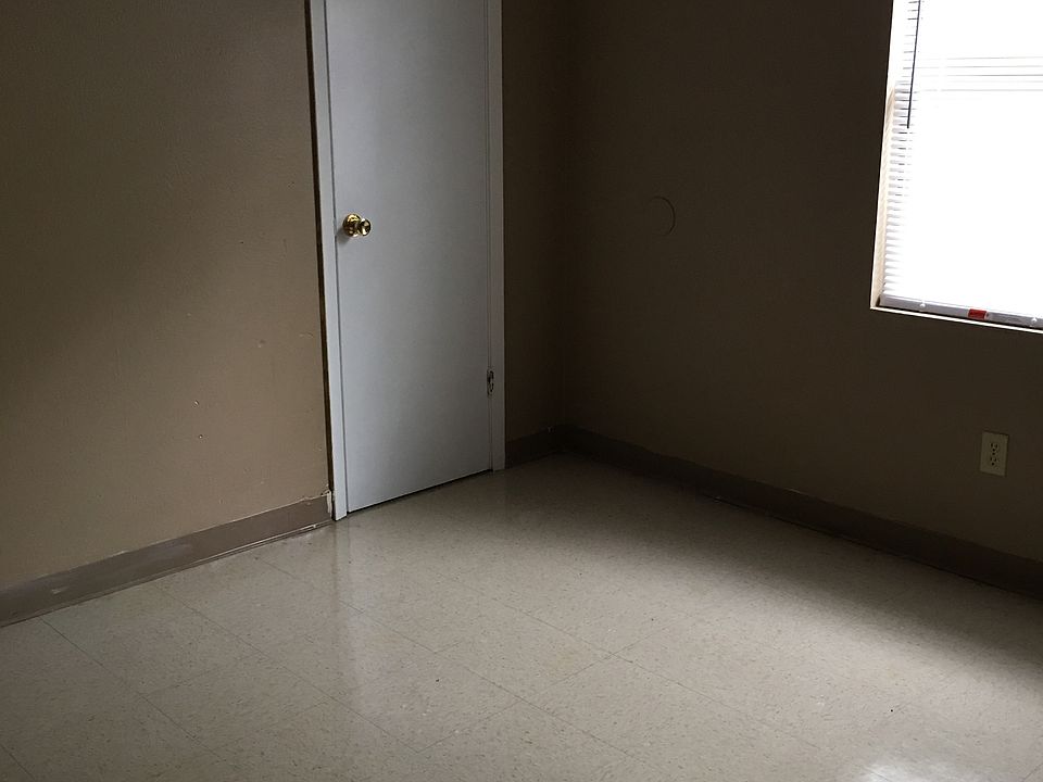 1st image of 7124 Penny St