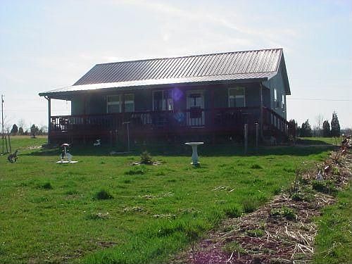 2nd image of 205 L F Clock Dr