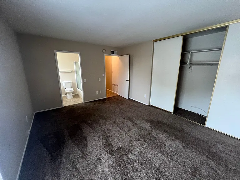 23205 Village 23 — Photo 12