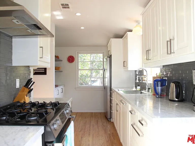 8011 Stewart Ave — Photo 10