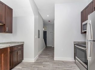 116 Fletcher St UNIT 8, Lowell, MA 01854