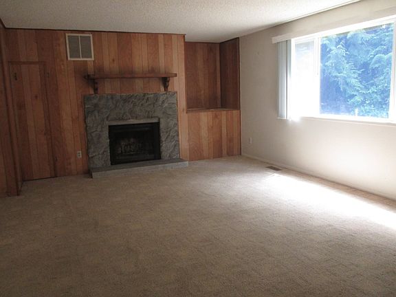 5th image of 4514 88th Ave NW