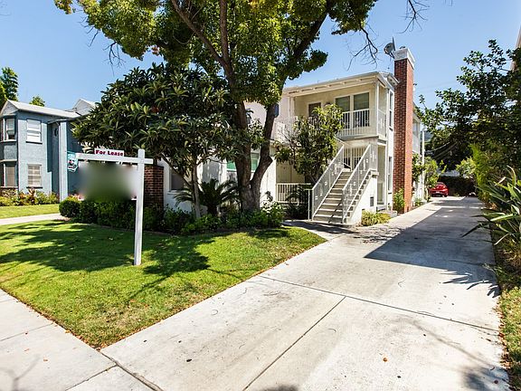 3rd image of 771 1/2 E Doran St