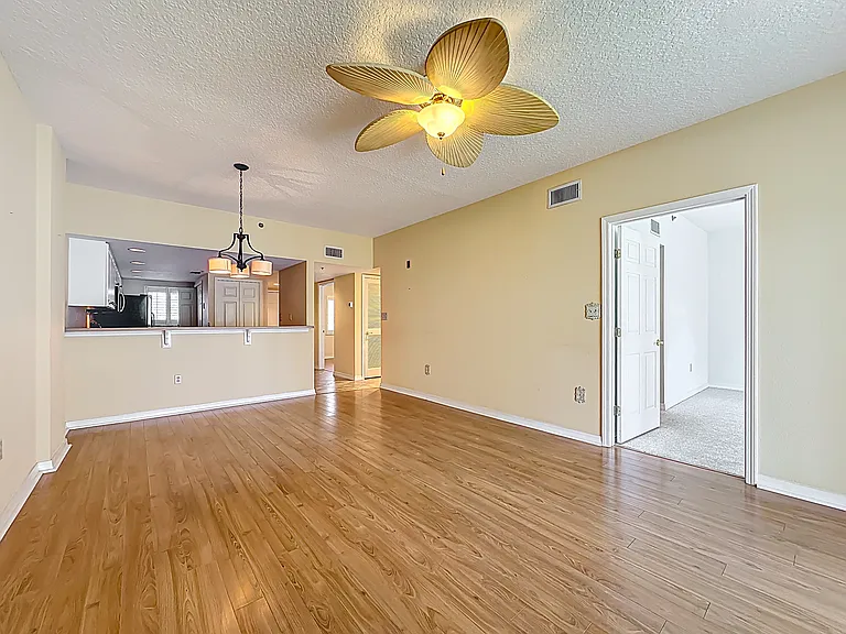 159 Marine St #204 — Photo 2