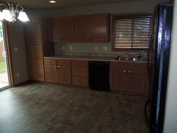 2nd image of 707 N Vandemark Ave