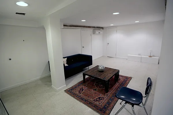 Rented by Target Realty Group | media 42