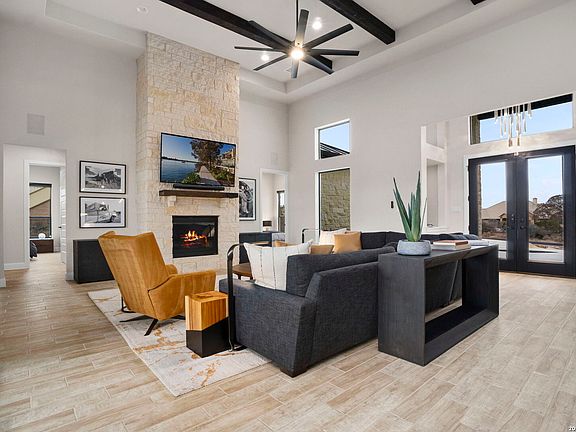 3rd image of 146 Obscure