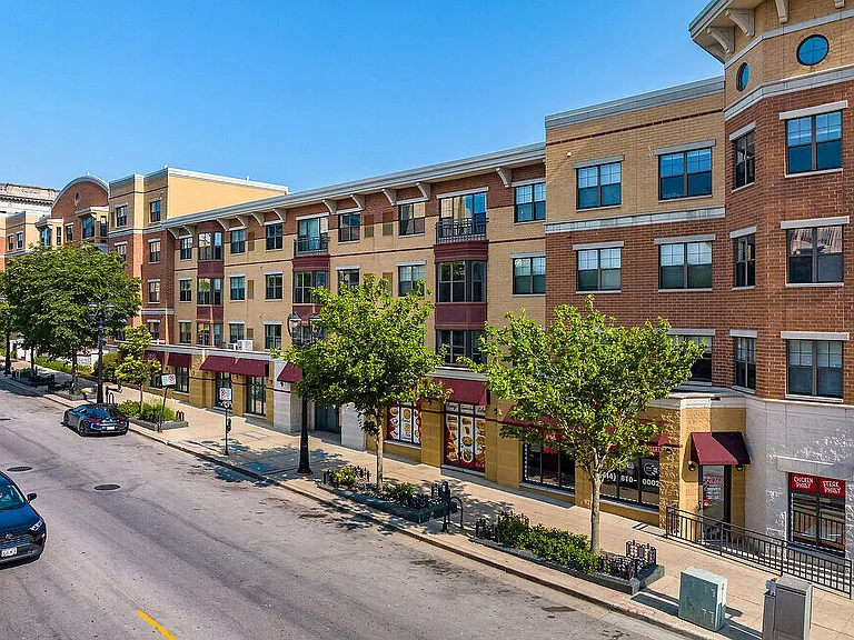 Library Hill Apartments — Photo 39