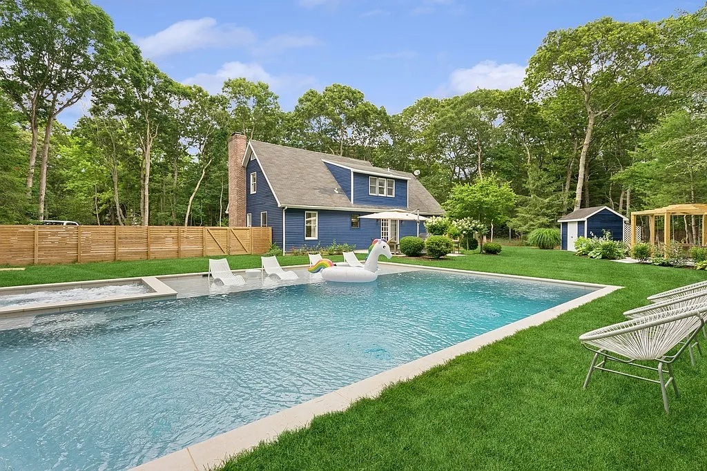 New East Hampton Renovation — Photo 1