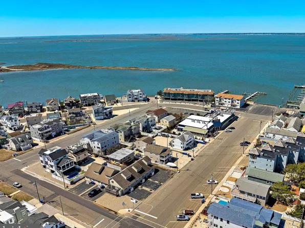 500 Engleside Ave APT 3, Beach Haven, NJ 08008