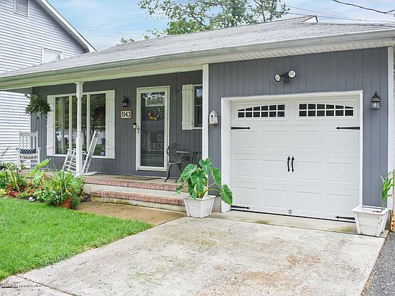 3rd image of 1143 Eugene Dr