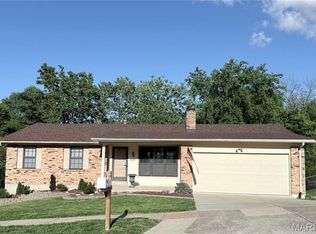6026 Gettysburg Estates Dr, Saint Louis, MO 63129