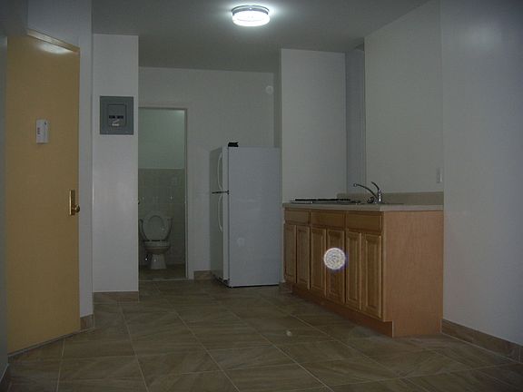 5th image of 38 Eldridge St APT 9