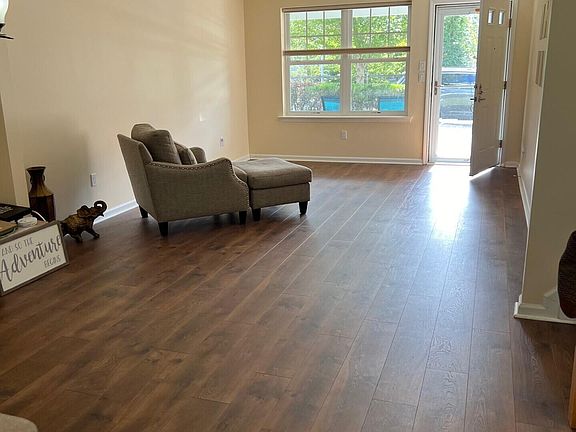 4th image of 104 Harvest Way