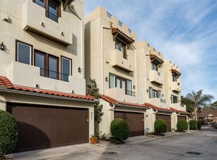 941 Queen Annes Rd, Houston, TX 77024