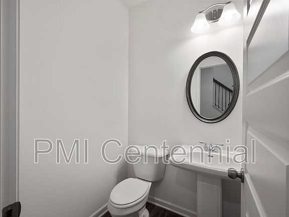4th image of 3834 Clarington Dr