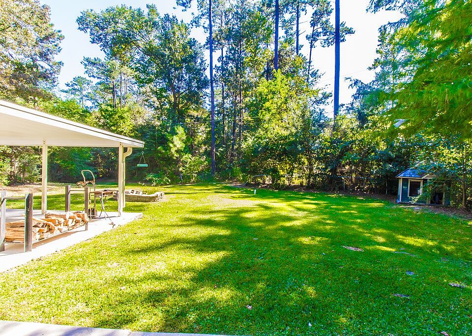 2nd image of 225 Robin Hood Dr