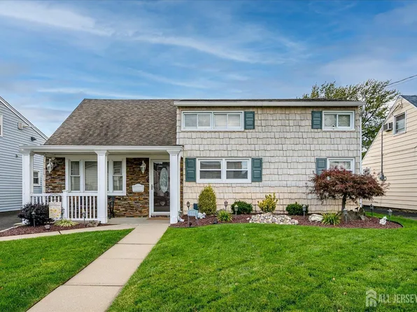 117 Hagaman St, Carteret, NJ 07008