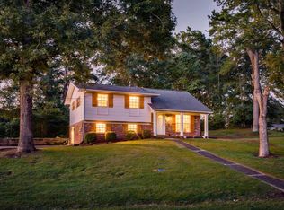 5601 Crestview Dr, Adamsville, AL 35005