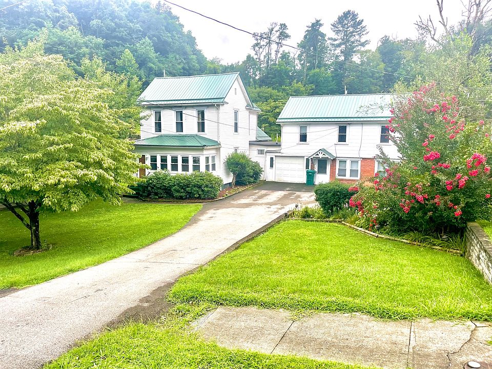 217 Birch St, Gassaway, WV 26624 Zillow