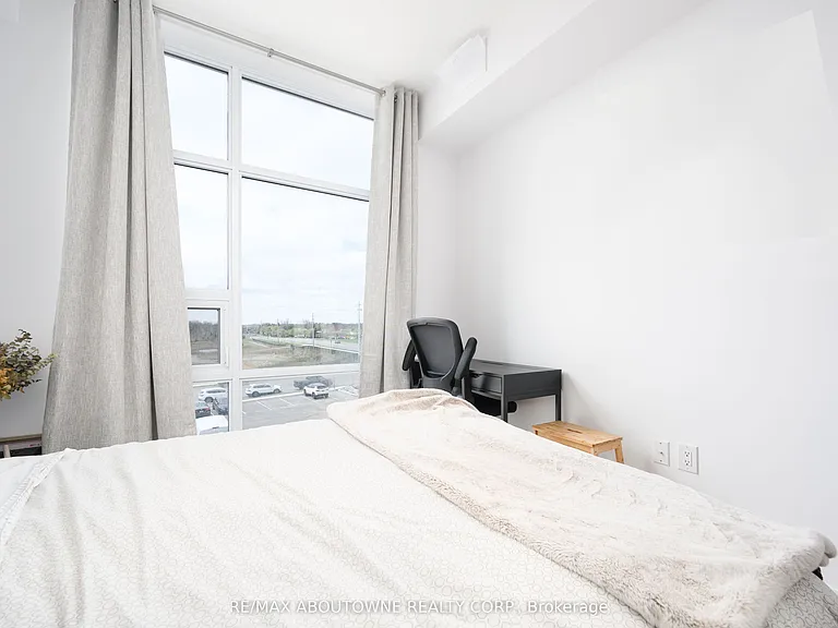 450 Dundas St E #334 — Photo 24