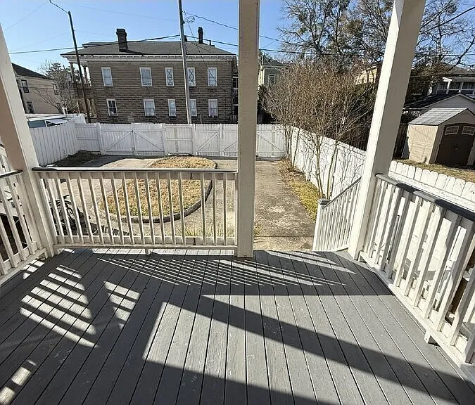 2235 Whitaker St — Photo 29