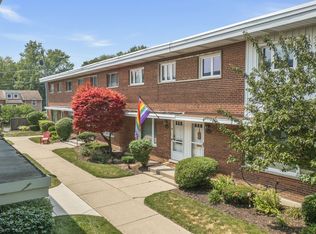 328 S Maple St, Mount Prospect, IL 60056