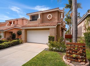 1525 Golfcrest Pl, Vista, CA 92081