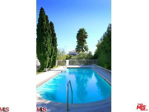 3rd image of 6435 Zumirez Dr APT 7