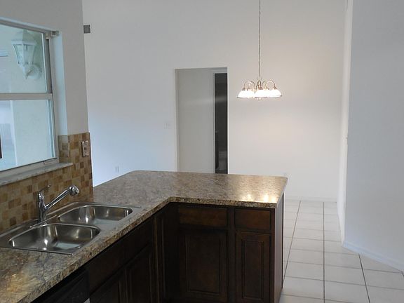 4th image of 8405 Winter Garden Parkway