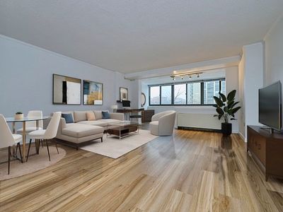 2 Hawthorne Pl APT 6G, Boston, MA, 02114