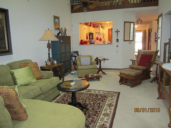 2nd image of 931 Meadow View Dr APT B