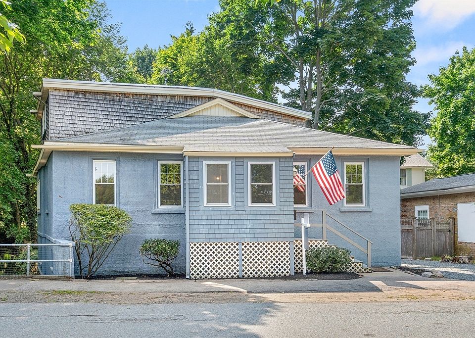 1st image of 44 Norwood Ave
