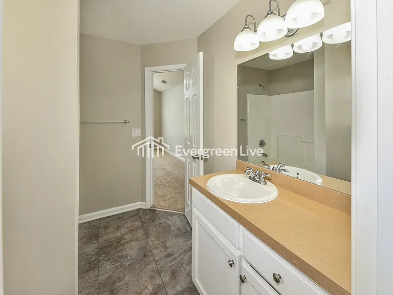 188 Savannah Hills Dr — Photo 13