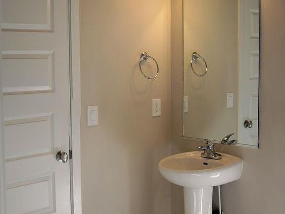 First Floor Bathroom