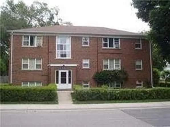 55A Long Branch Ave #302, Toronto, ON M8W 3J1